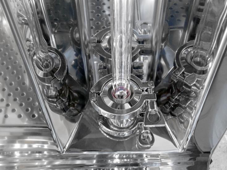 Air tight UV lamp 